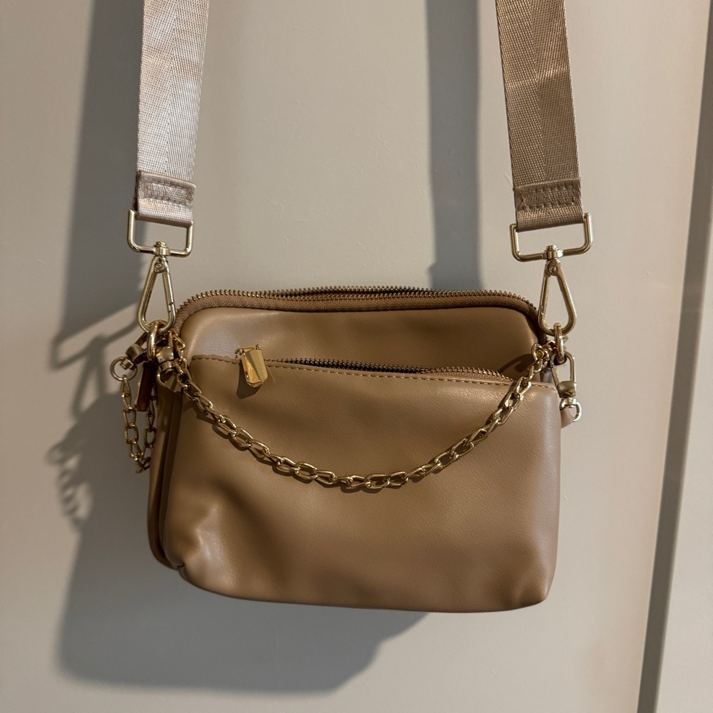 Elegant Tan Crossbody Bag